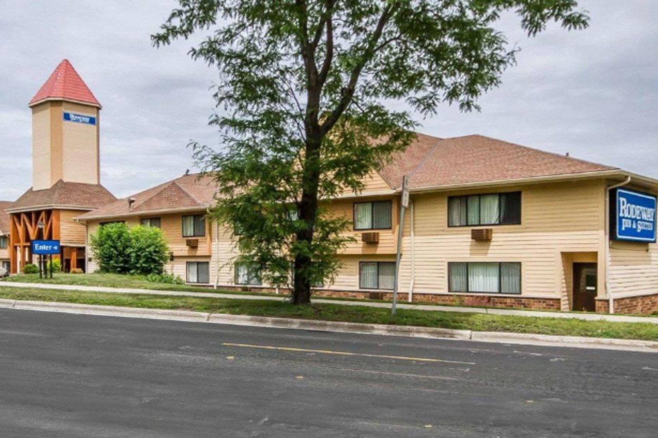 Rodeway Inn & Suites Madison East Exterior foto
